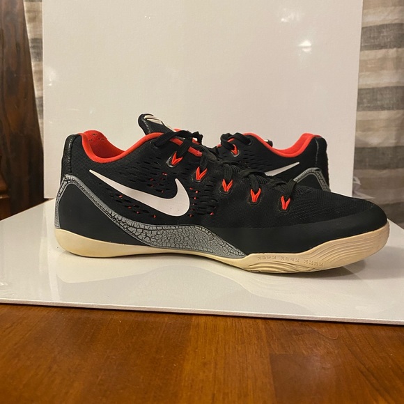 Kobe 9 Laser Crimson Low - Picture 9 of 10
